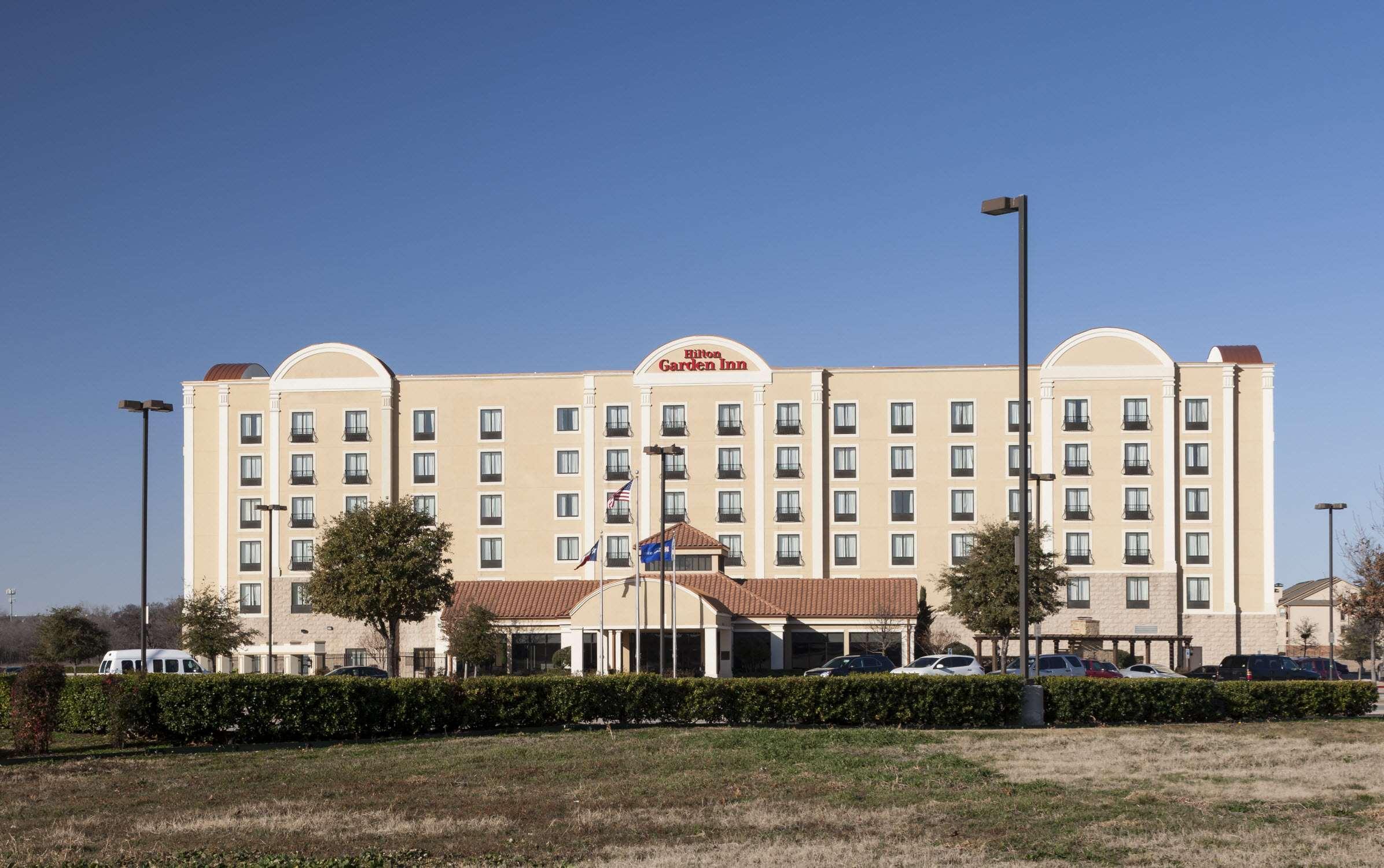 Hilton Garden Inn Dallas Lewisville Exterior foto