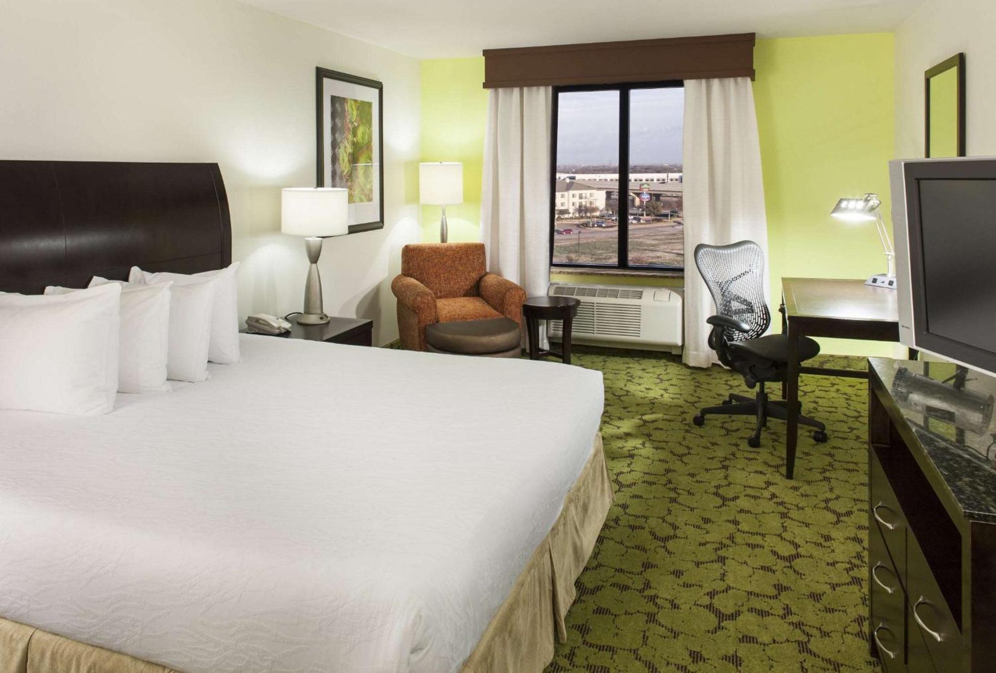 Hilton Garden Inn Dallas Lewisville Exterior foto