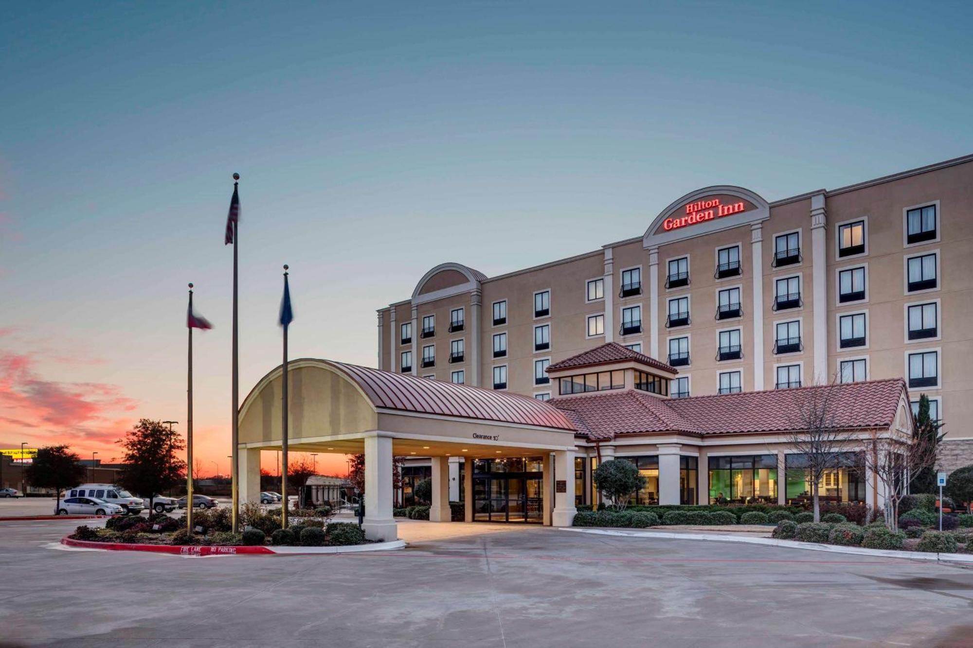 Hilton Garden Inn Dallas Lewisville Exterior foto